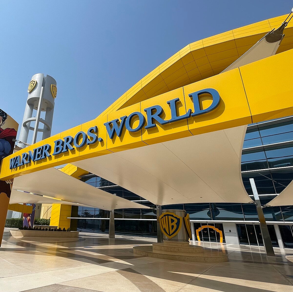 Warner_Bros._World_Abu_Dhabi
